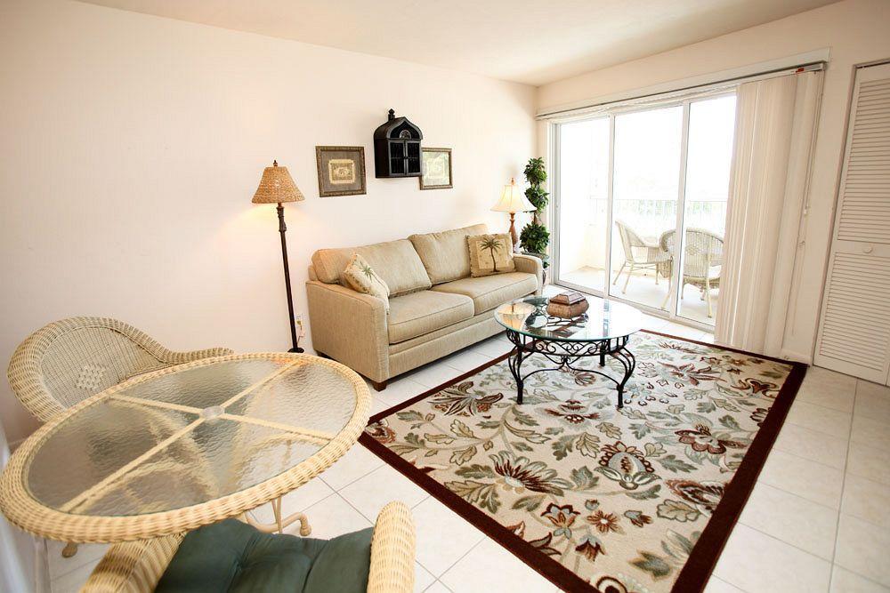 Marco Beach Vacation Suites Caxambas Εξωτερικό φωτογραφία