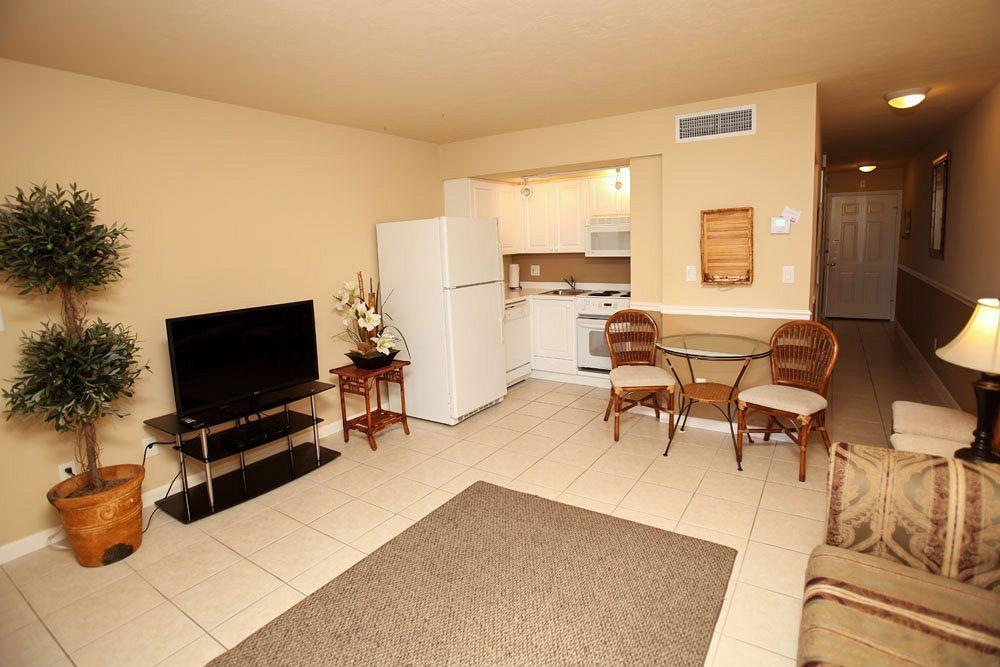 Marco Beach Vacation Suites Caxambas Εξωτερικό φωτογραφία