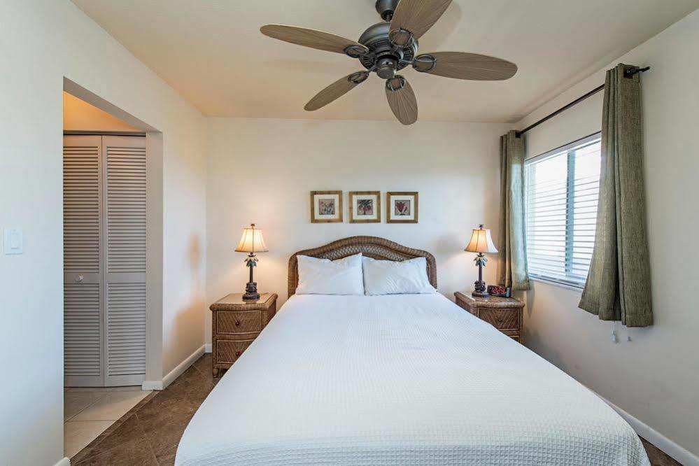 Marco Beach Vacation Suites Caxambas Εξωτερικό φωτογραφία